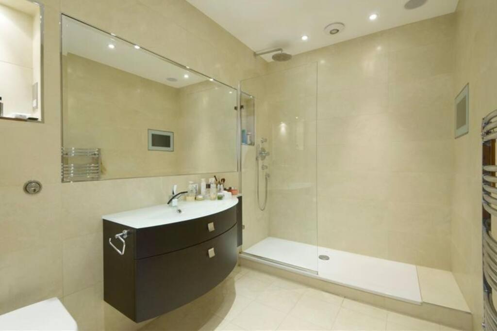 Designer 2 Bedroom Pimlico لندن المظهر الخارجي الصورة